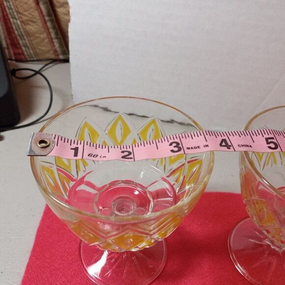 Vintage Glass Dessert cups (1 flawed) Diamond Yellow Design Cottagecore Grandmac - Picture 3 of 7